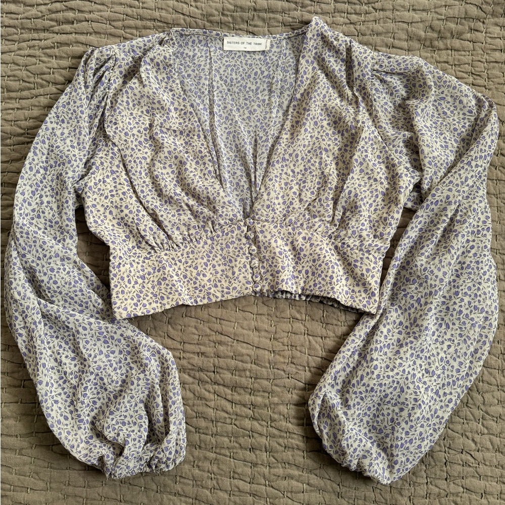 Sisters of The Tribe Floral Print Long Sleeve Cropped Blouse
